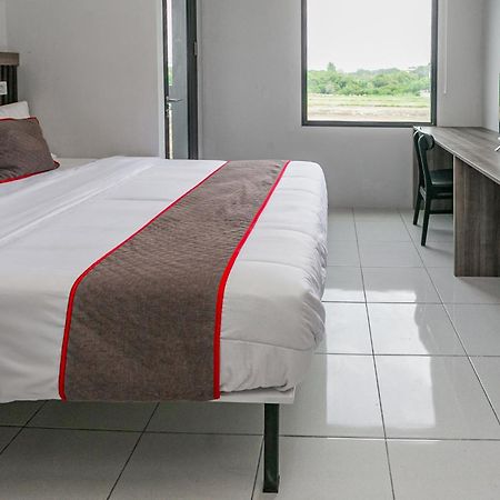 Hotel O Apartment Riverdale Cikarang Near Sgc Mall Бекаси Экстерьер фото