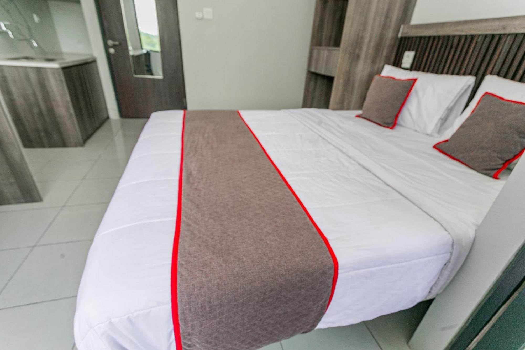 Hotel O Apartment Riverdale Cikarang Near Sgc Mall Бекаси Экстерьер фото