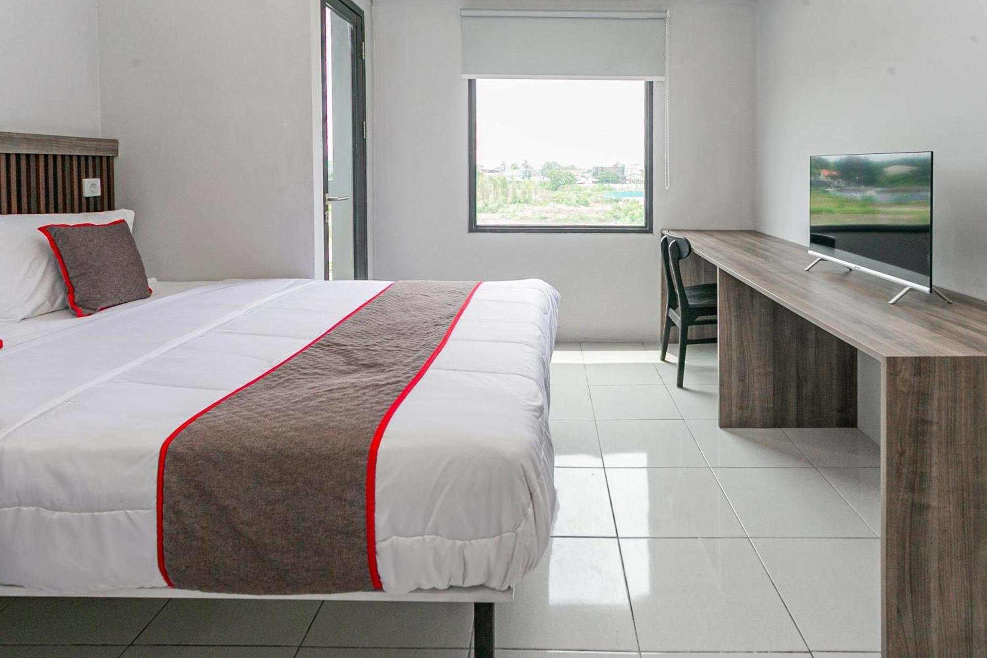 Hotel O Apartment Riverdale Cikarang Near Sgc Mall Бекаси Экстерьер фото